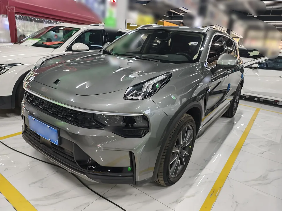 Lynk & Co 01 2022