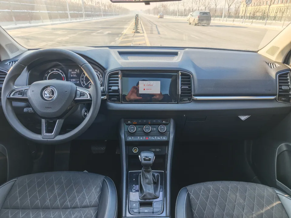 Skoda Karoq TSI280 Exclusive Edition 2022 — миниатюра 4