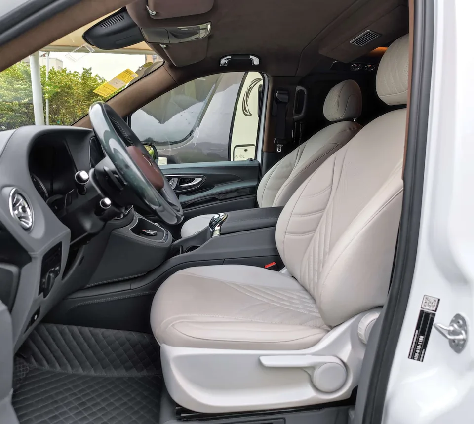 Mercedes-Benz Vito Vito 2021 2.0T Business Edition 7 Seaters 2023 — миниатюра 4