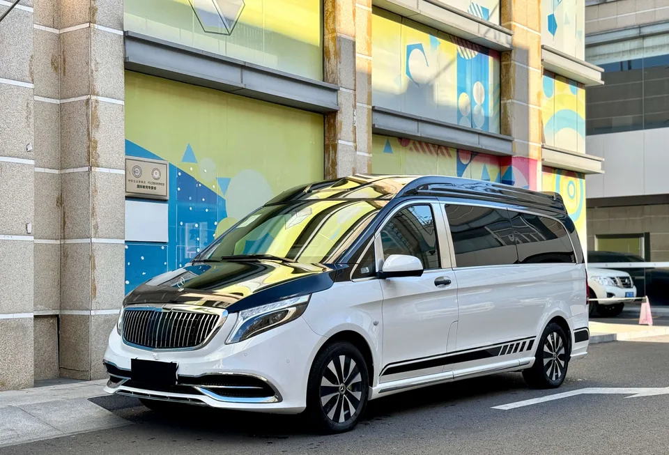 Mercedes-Benz Vito Vito 2021 2.0T Business Edition 7 Seaters 2023 — фото 1, купить с доставкой в Москву