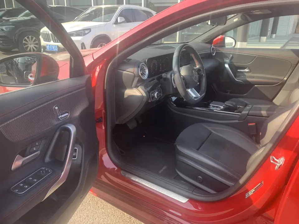 Mercedes-Benz Klasa A Mercedes Benz A Class 2023 Mercedes-Benz A-Class 2024 A 200 L Fashion Edition 2023 — thumbnail 2