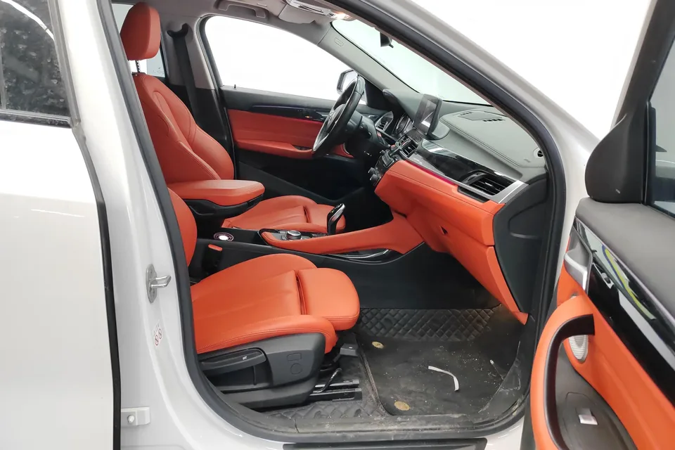 BMW X2 BMW X2 2023 sDrive25i M Sport Night Edition 2024 — миниатюра 2