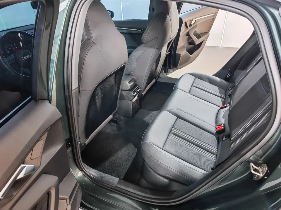 Audi A3 A3L Limousine 35 TFSI Fashion Sports 2023 — миниатюра 4