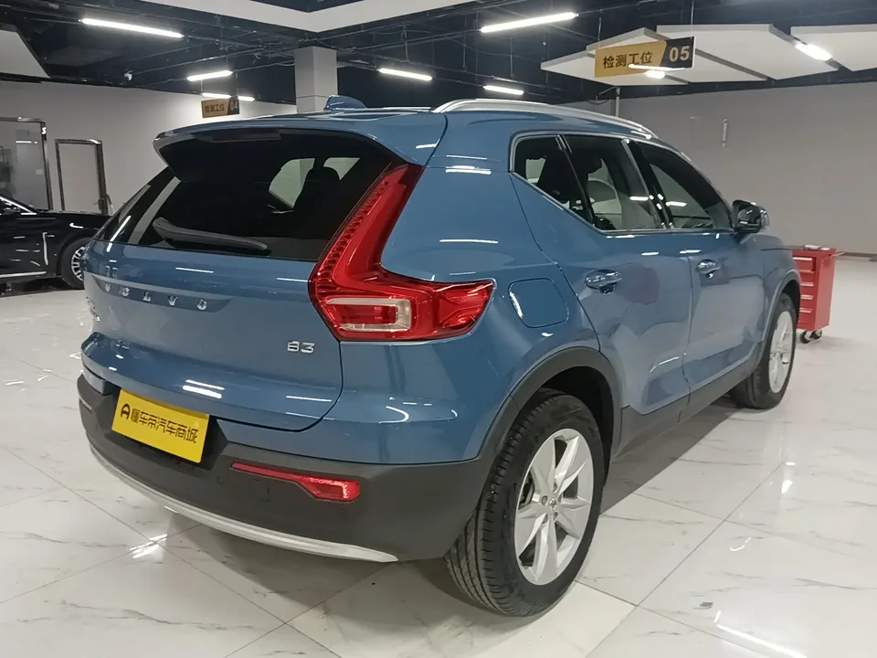 Volvo XC40 Volvo XC40 2023 B3 Smart Fashion Edition 2023 — миниатюра 4