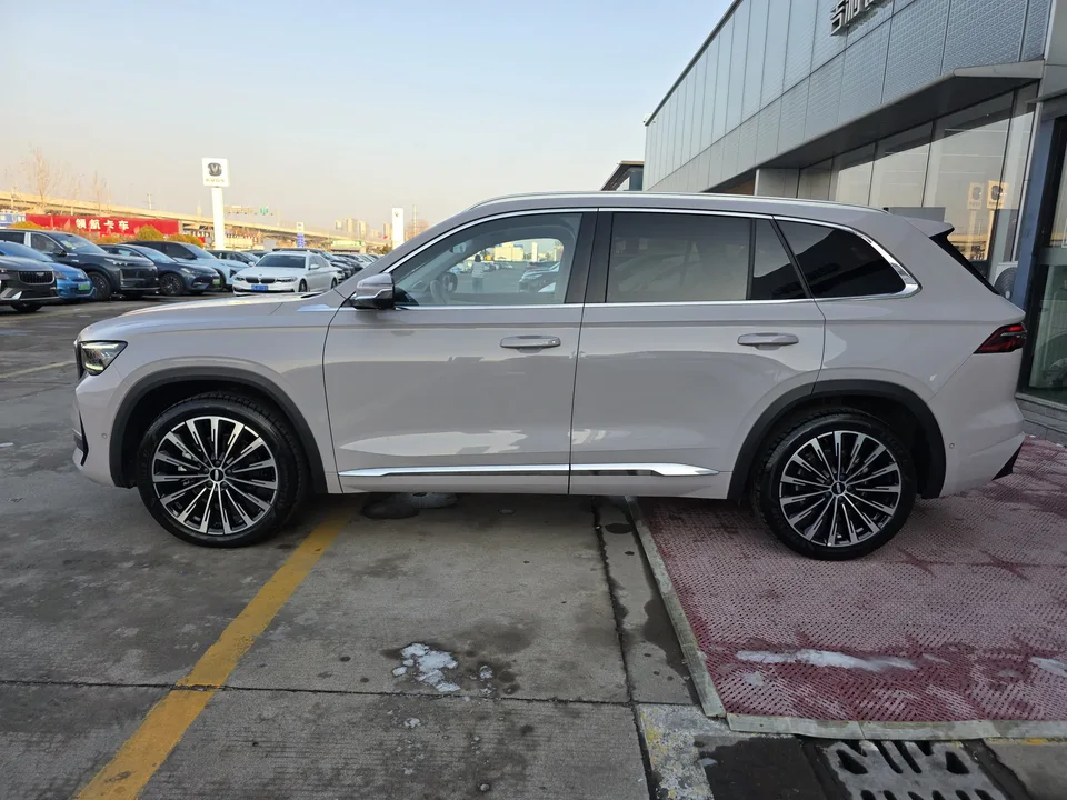 Geely Monjaro Xingyue L 2024 Hybrid 1.5T Tiangong Edition 2024 — миниатюра 3