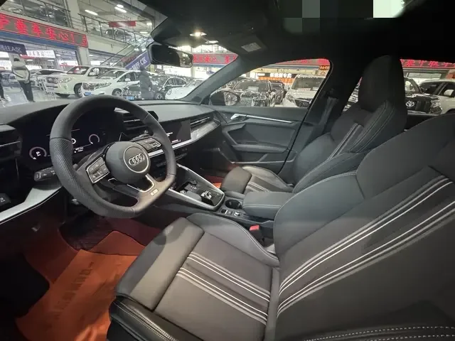 Audi A3 Audi A3 2024 A3L Limousine 35 TFSI Fashionable and Elegant 2025 — миниатюра 4