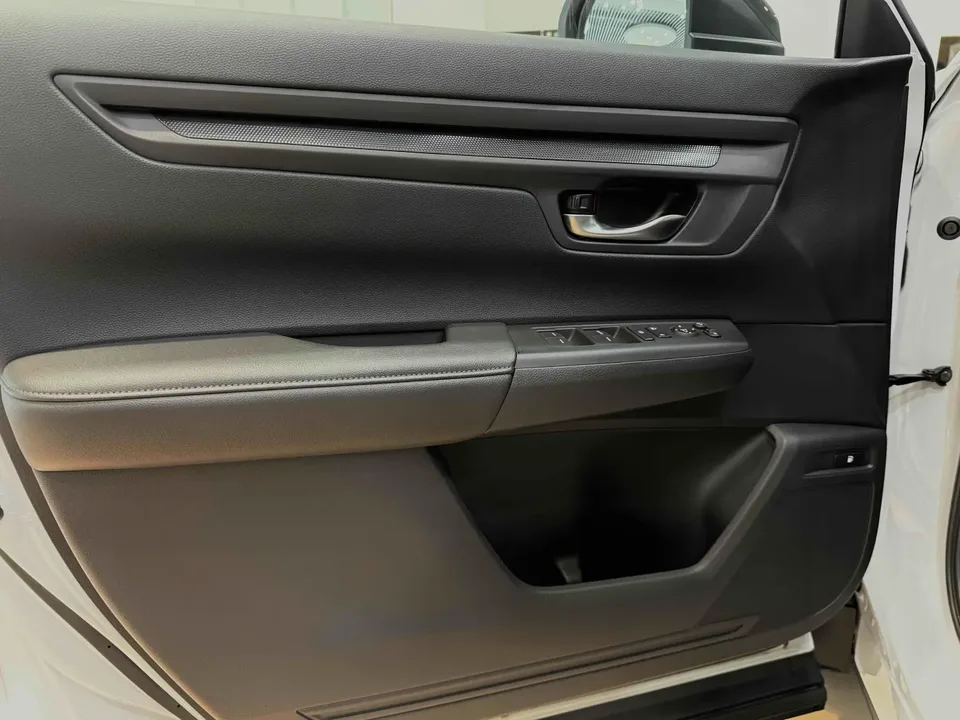 Honda CR-V PHEV e:PHEV 2.0L Leading Edition 2025 — миниатюра 3