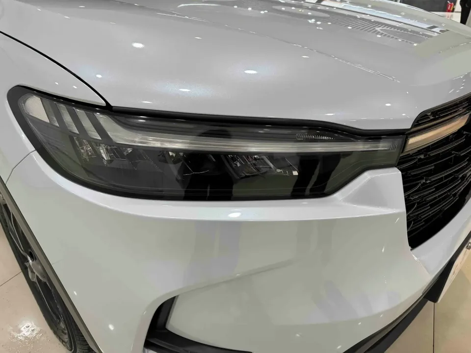 Honda HR-V 2.0L e:HEV Dongzhi Edition 2026 — миниатюра 2