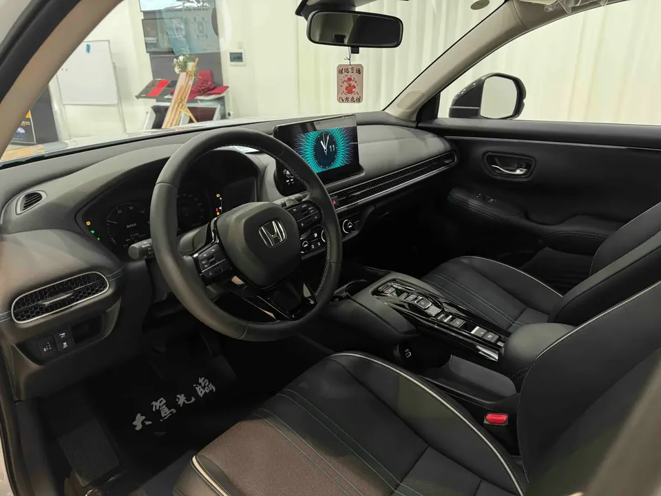Honda HR-V 2.0L e:HEV Dongzhi Edition 2026 — миниатюра 4
