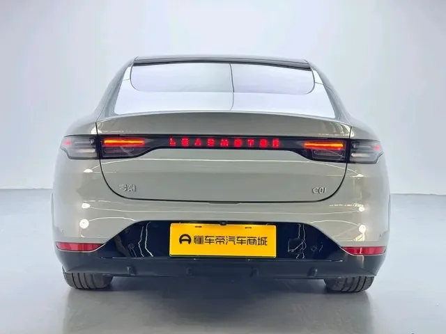 Leapmotor Zero running C01 Pure Electric 525 Premium Edition 2025 — миниатюра 2