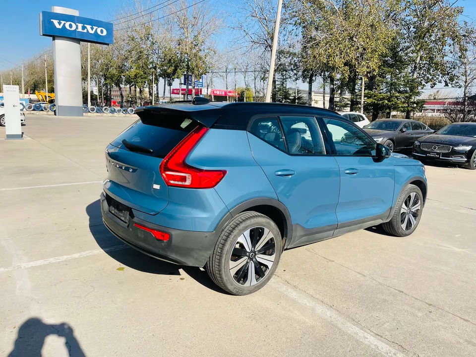 Volvo XC40 EV Volvo XC40 EV 2023 Long Range Edition 2023 — миниатюра 3