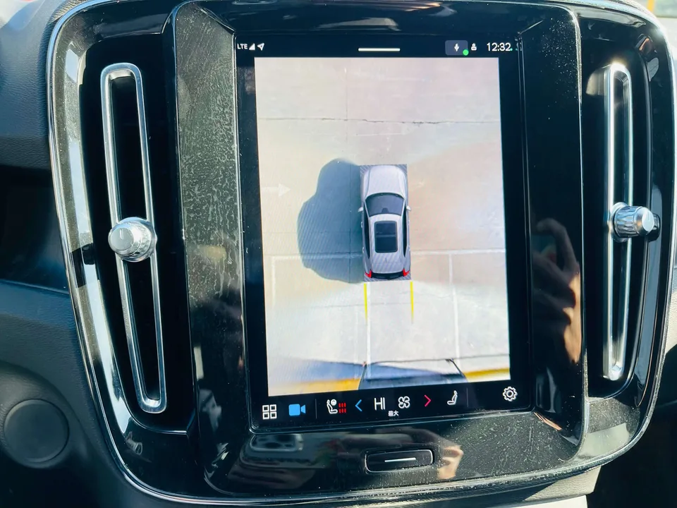 Volvo XC40 EV Volvo XC40 EV 2023 Long Range Edition 2023 — миниатюра 4