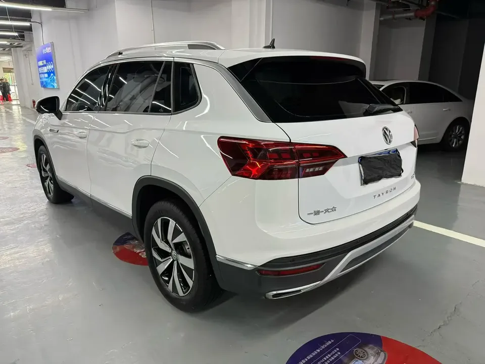 Volkswagen Tayron 330TSI 2WD Luxury Smart Edition Plus 2022 — миниатюра 4