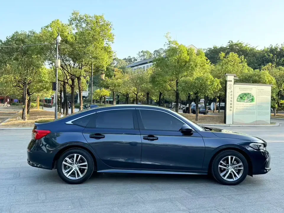 Honda CIVIC Civic 240TURBO CVT Power Edition 2024 — миниатюра 5
