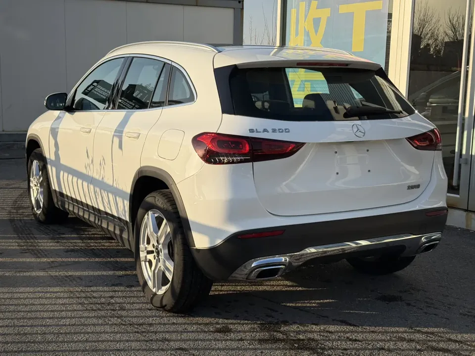 Mercedes-Benz GLA facelift GLA 200 2023 — миниатюра 4