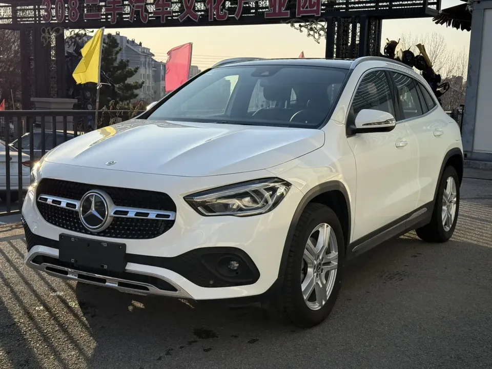 Mercedes-Benz GLA 2023