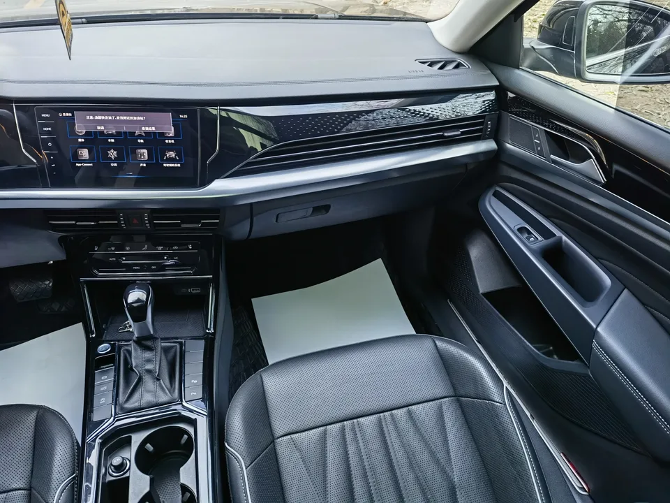 Volkswagen Passat Passat 2022 330TSI Starry Sky Premium Edition 2022 — миниатюра 2