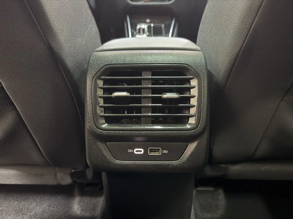 Volkswagen Lamando Lingdu Lingdu L 280TSI DSG Cool Edition 2022 — миниатюра 2