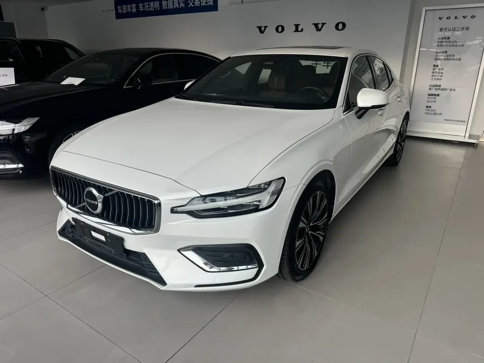 Volvo S60 2024