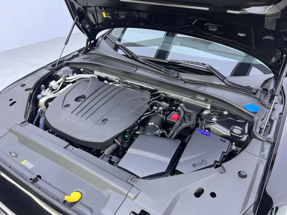 Volvo S90 S90 2025 Volvo S90 2025 B5 Smart Luxury Edition 2024 — thumbnail 3