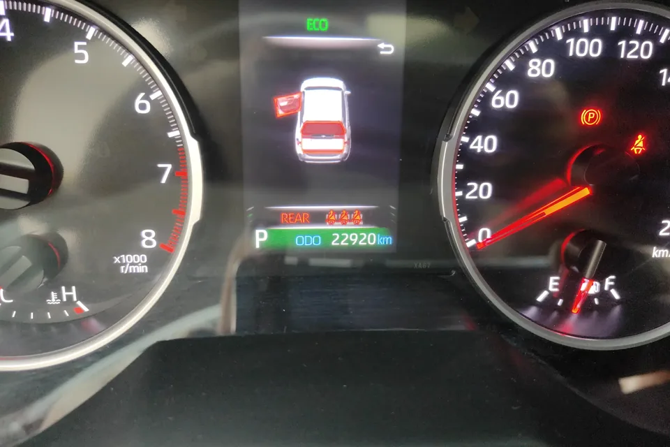 Toyota Willanda 2.0L four-wheel drive luxury PLUS version 2023 — миниатюра 4