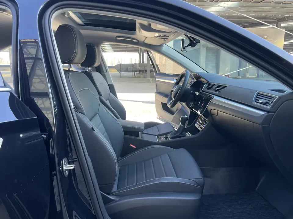 Skoda Speedy facelifted TSI280 DSG exclusive version 2024 — миниатюра 3