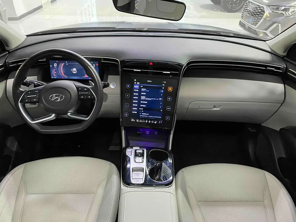 Hyundai tucson l Tucson L 1.5T TOP two-wheel drive flagship version 2022 — миниатюра 4
