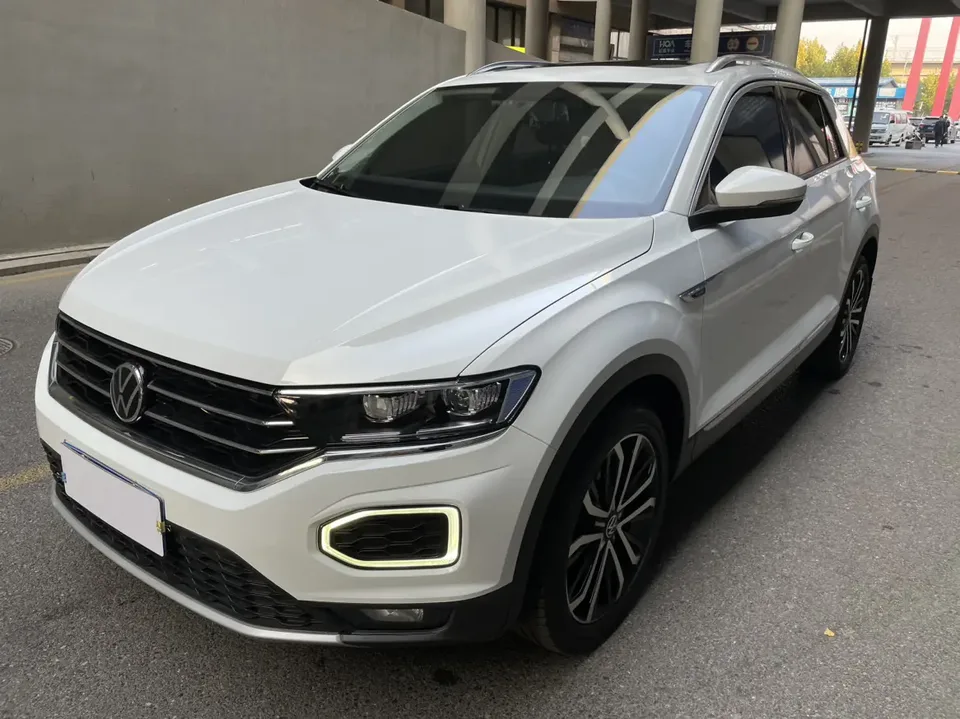 Volkswagen T-Roc Tange 280TSI DSG Two-Wheel Drive Comfort Smart Connected Edition 2022 — фото 1, купить с доставкой в Москву