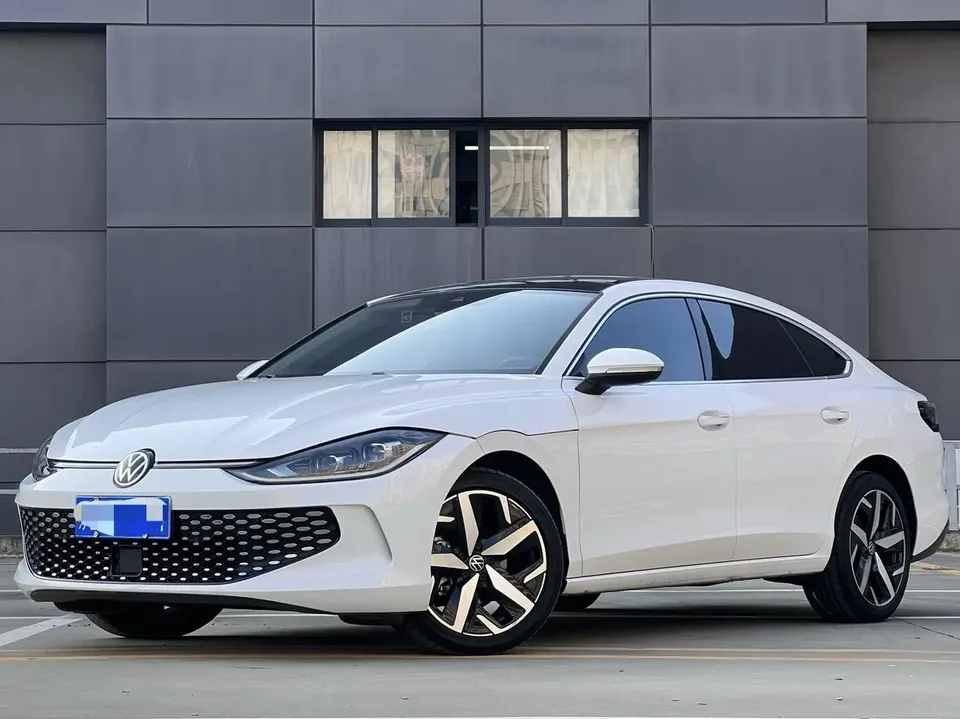 Volkswagen Lamando Lingdu 2024 2024 Lingdu Lingdu L 280TSI DSG Cool Edition 2024 — photo 1, buy with delivery to Moscow