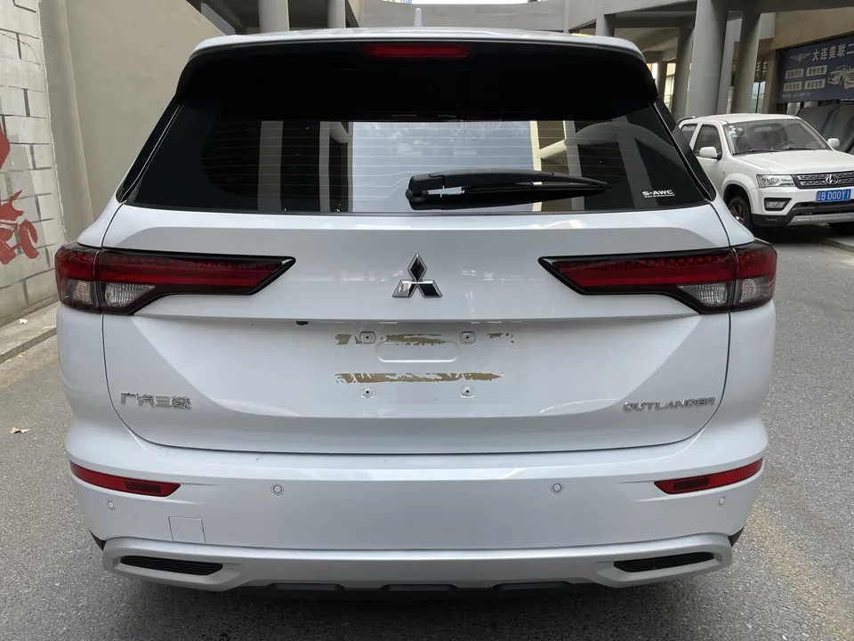 Mitsubishi Outlander Outlander 2023 1.5T CVT four-wheel drive exclusive version with 5 seats 2023 — миниатюра 2