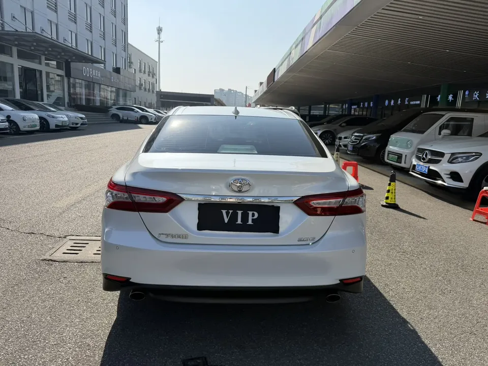 Toyota Camry 2.0GVP Leading Edition 2022 — миниатюра 4