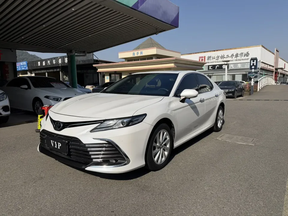 Toyota Camry 2022