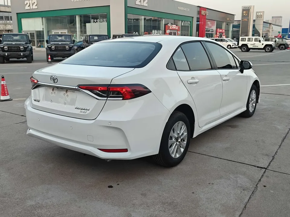 Toyota Corolla Corolla 2023 1.2T S-CVT Pioneer Edition 2024 — thumbnail 3