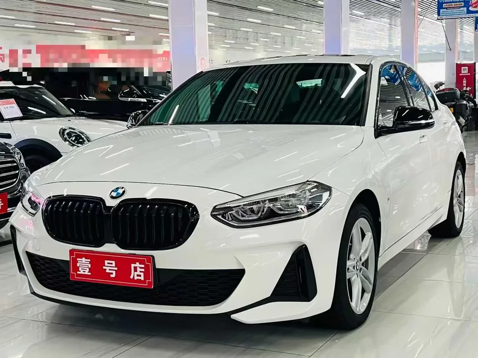 BMW 1 Series facelift 120i M Sport Night Edition 2022 — фото 1, купить с доставкой в Москву