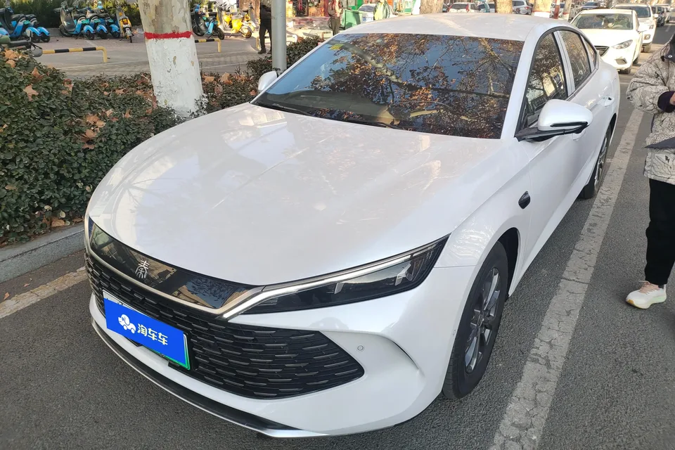 BYD Qin L DM 2025