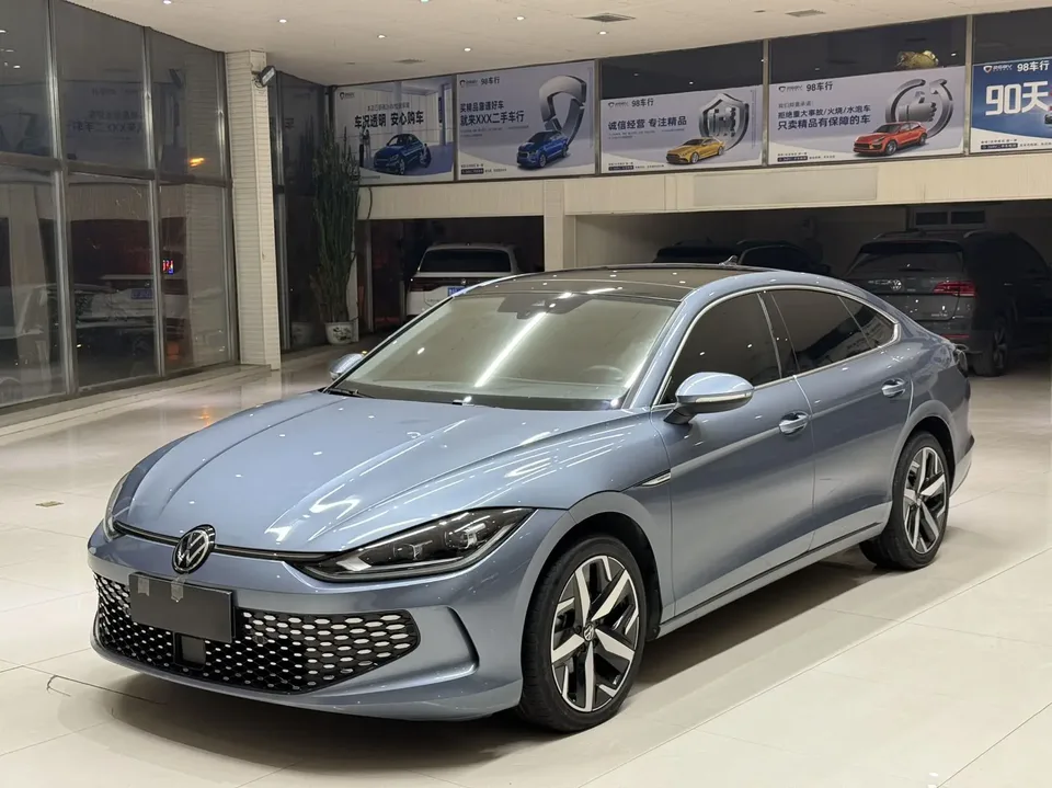 Volkswagen Lamando Lingdu Lingdu L 280TSI DSG Cool Edition 2022 — фото 1, купить с доставкой в Москву