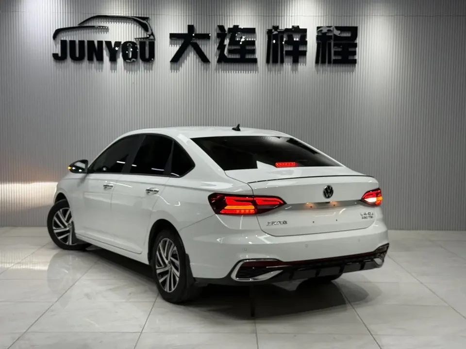 Volkswagen Lavida Lavida 2023 280TSI DSG Starry Sky Edition 2022 — thumbnail 2