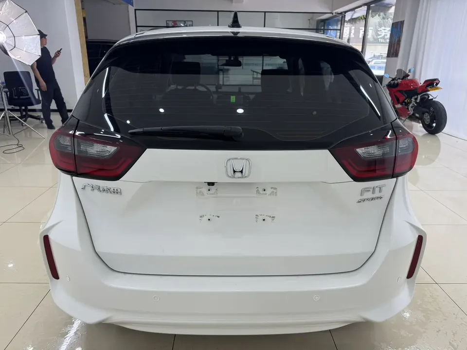 Honda FIT Fit 2021 1.5L CVT Trendy Running Edition 2022 — миниатюра 2