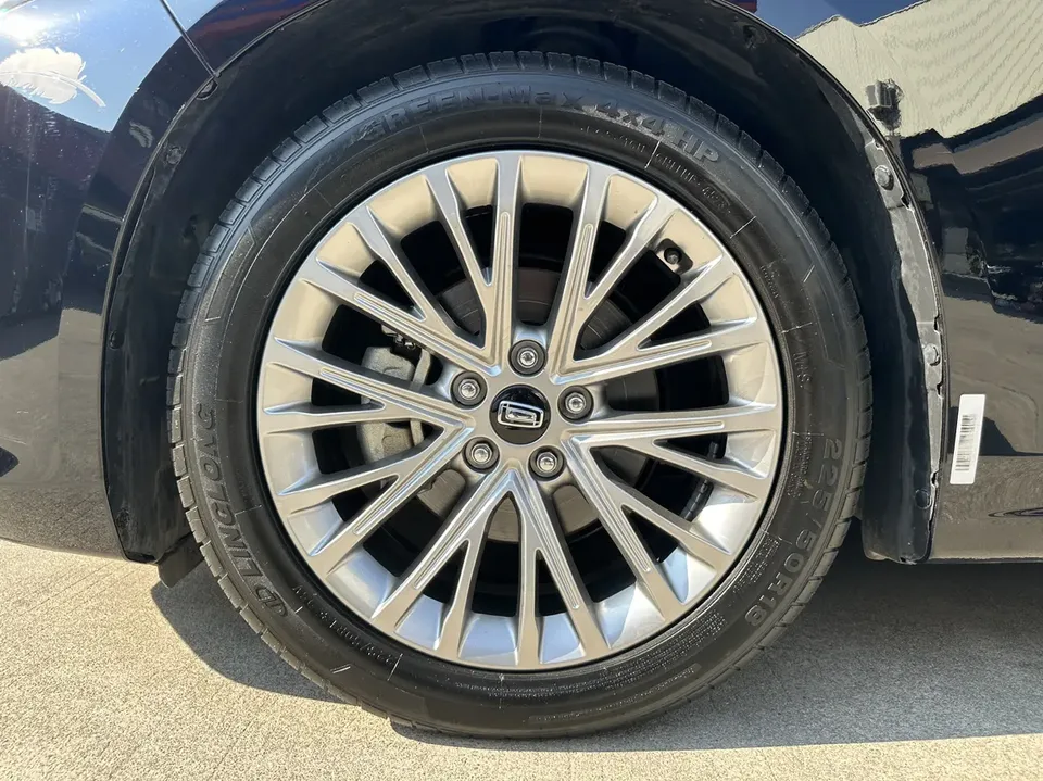 FAW Bestune B70 Besturn B70 2023 Bestune B70 2023 third generation 1.5T automatic enjoyment model 2024 — thumbnail 4