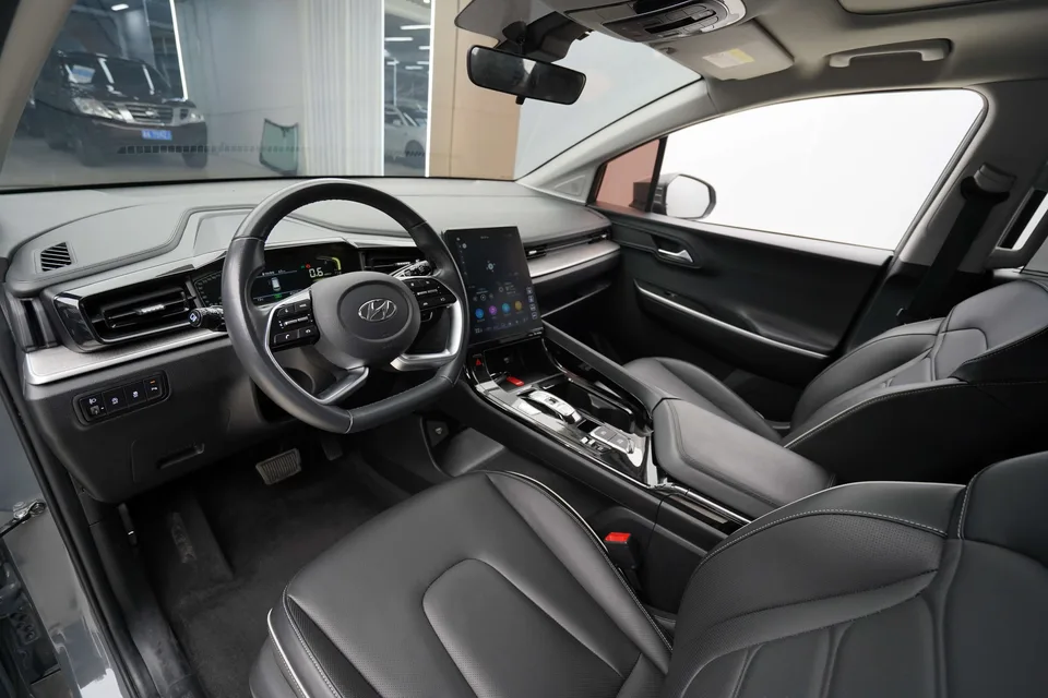 Hyundai Kustu Kustu 2021 270TGDi Premium Edition LUX 2022 — thumbnail 4