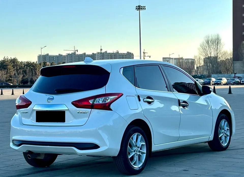 Nissan Tiida Tiida 2021 1.6L CVT Intelligent Travel Edition 2022 — thumbnail 2
