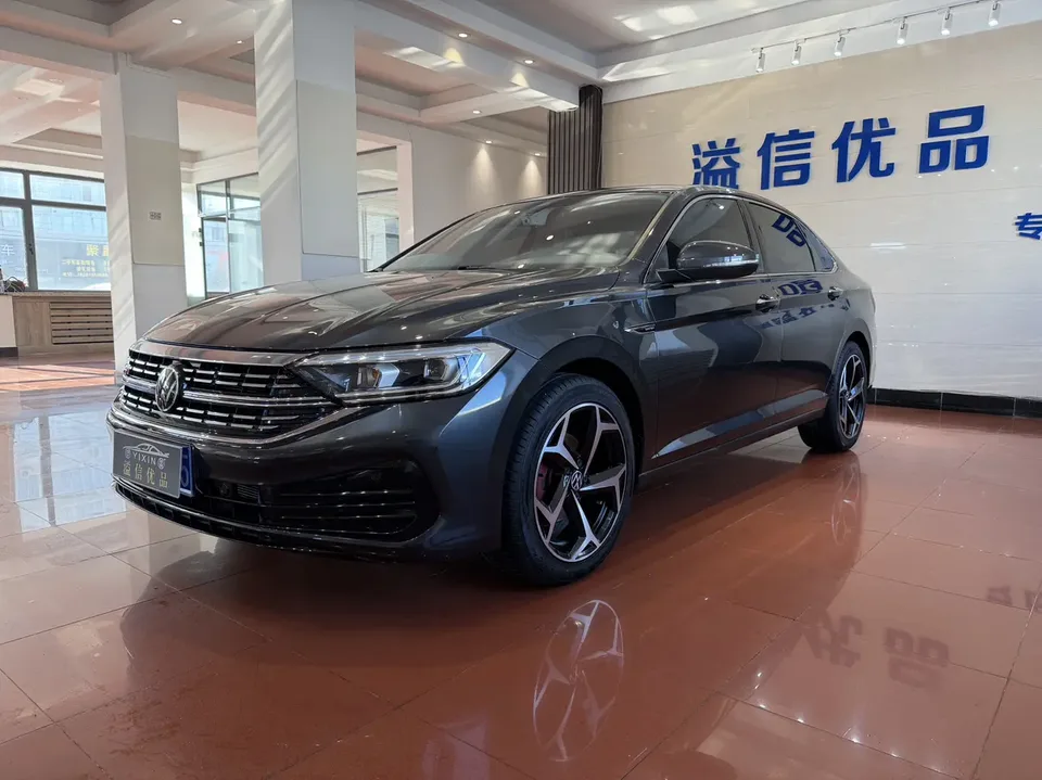 Volkswagen Sagitar 2022