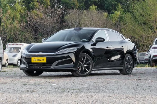 BYD Han L EV 601KM 2025 — фото 1, купить с доставкой в Москву