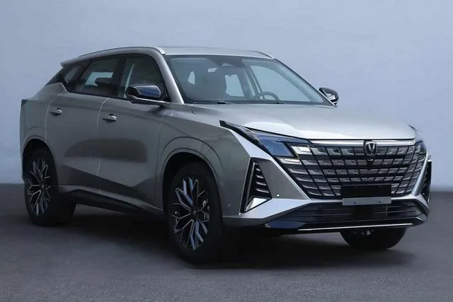 Changan UNI-Z PHEV 125KM 2025 — фото 1, купить с доставкой в Москву