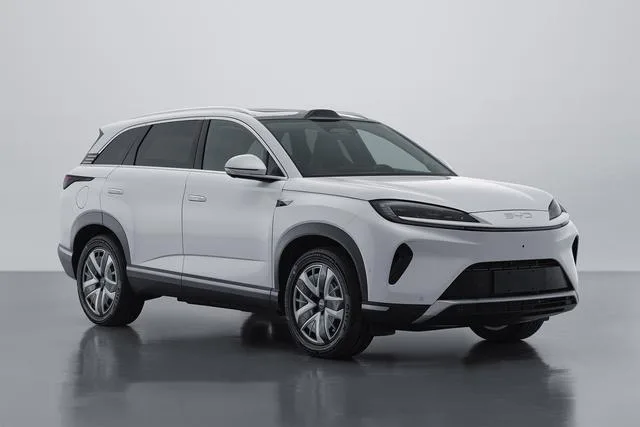 BYD Sea Lion 07DM DM-i 150KM 2025 — фото 1, купить с доставкой в Москву