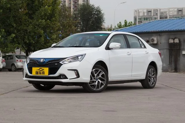 BYD Qin EV 450 2025 — фото 1, купить с доставкой в Москву