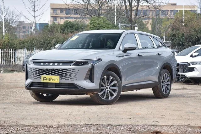 Exeed Yaoguang C-DM 2025 — фото 1, купить с доставкой в Москву