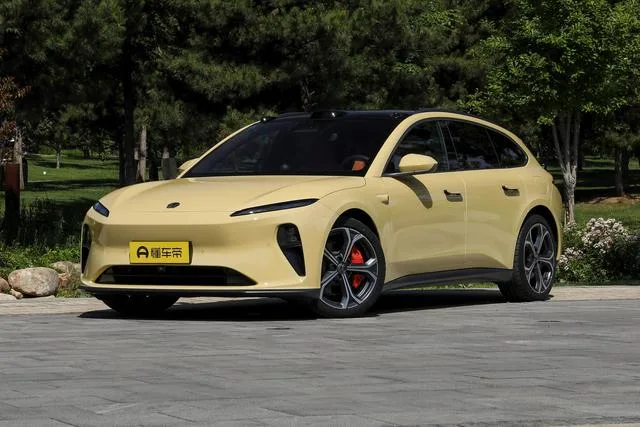 NIO ET5T 100kWh 2025 — фото 1, купить с доставкой в Москву