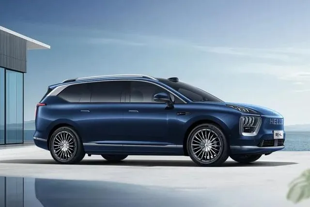 GAC Hyper Hyper HL 350 Pro 2025 — фото 1, купить с доставкой в Москву