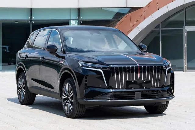 Hongqi HS6 PHEV 145 2026 — фото 1, купить с доставкой в Москву